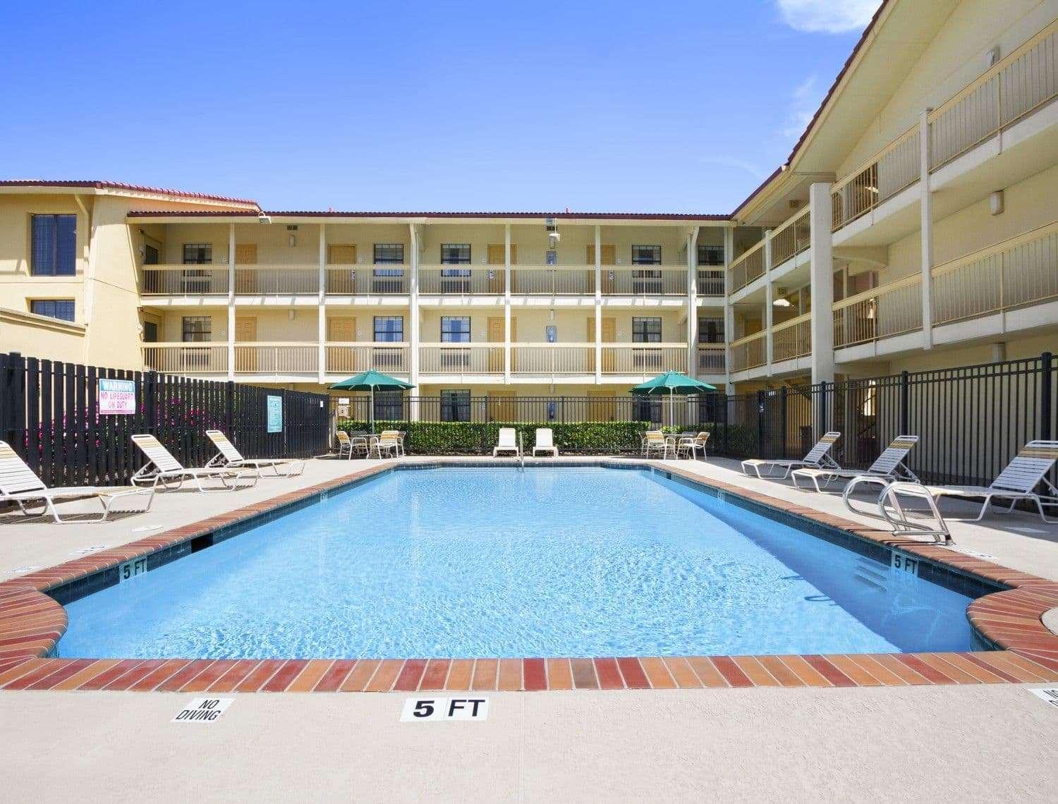 Budget Inn & Suite Atlanta Marietta Stadium Exterior foto